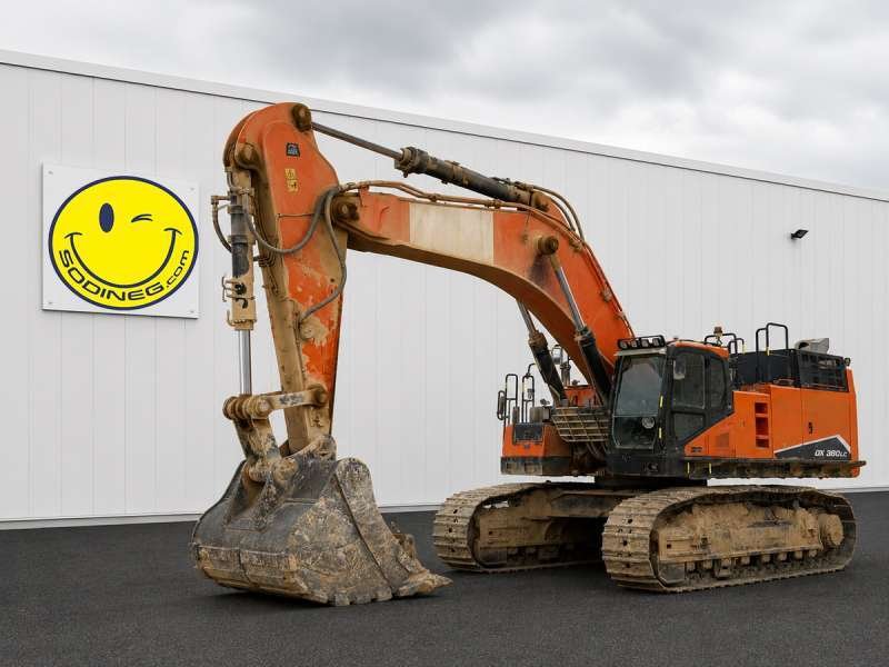 ん Excavator (tracked) Doosan Dx800lc-7 used - Excavators (Tracked