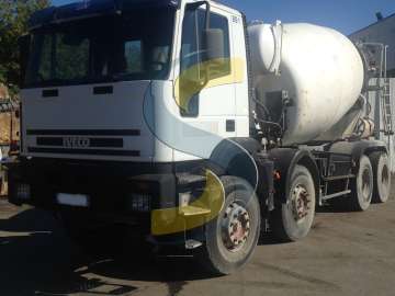 Malaxeur IVECO EUROTRAKER 420 d'occasion