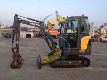 Mini Koparka VOLVO EC27C używane