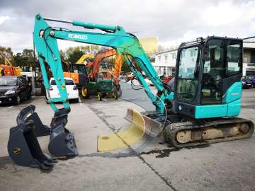 Mini Koparka KOBELCO SK55SRX-6 używane
