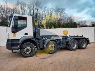 Camion Ampliroll IVECO TRAKKER 450 d'occasion