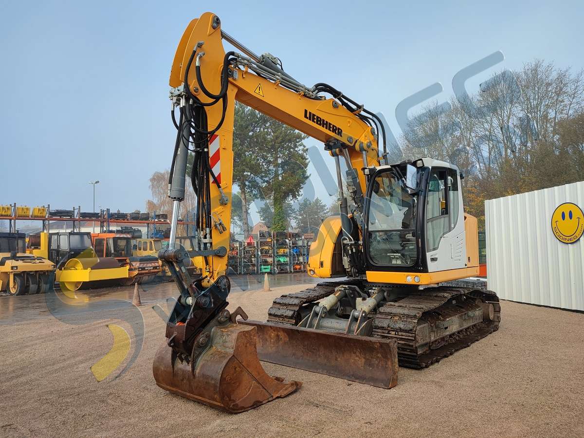 Pelle Sur Chenille Liebherr R 914 Compact Litronic D occasion Pelles 