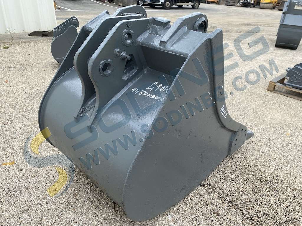Digging Bucket Poclain 850mm used Digging Buckets used Sodineg France