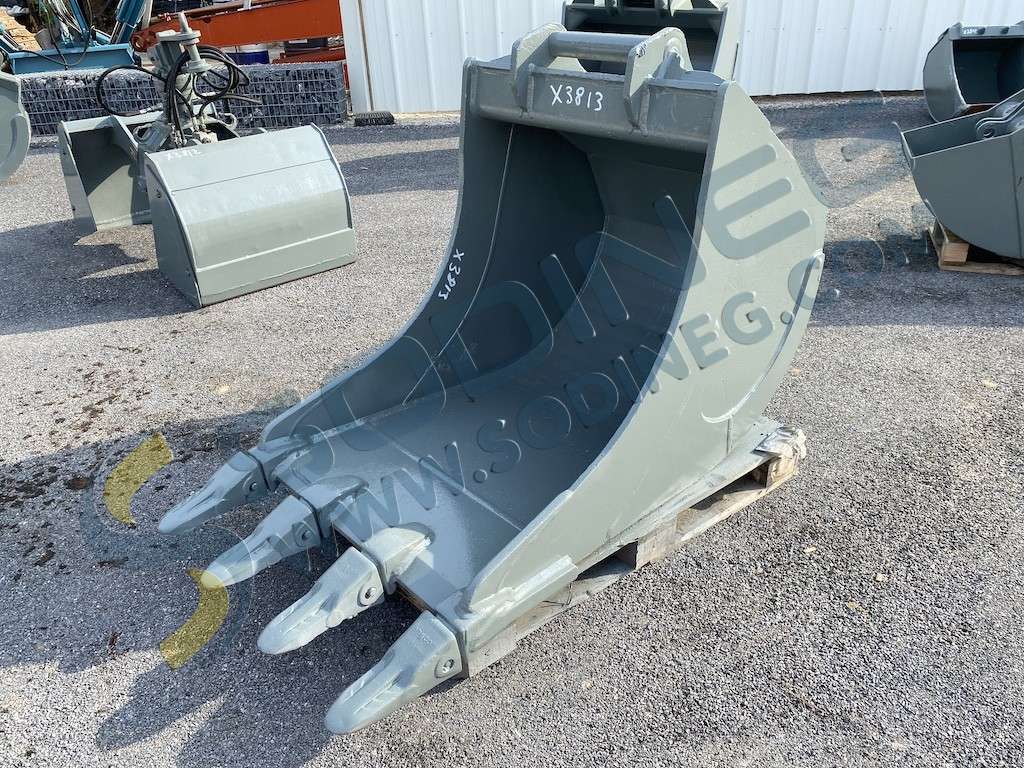 Digging Bucket Engcon 900mm Type S6 used Digging Buckets used