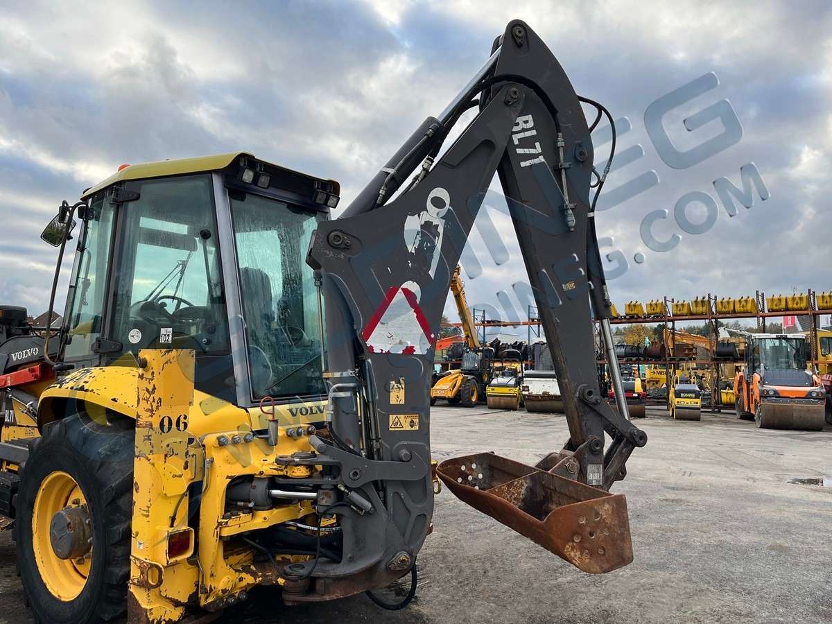Backhoe Loader Volvo Bl71 used Backhoe Loader used Sodineg France